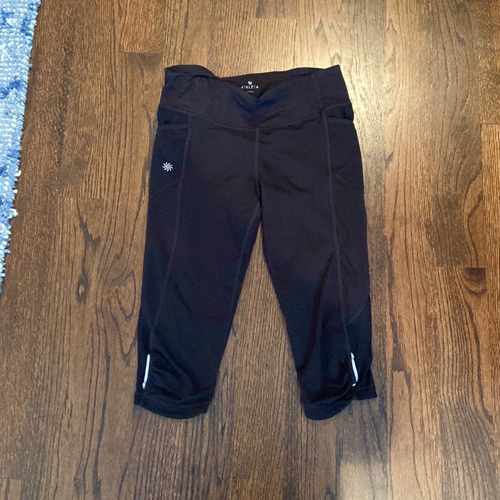Athleta Knee Length Legging